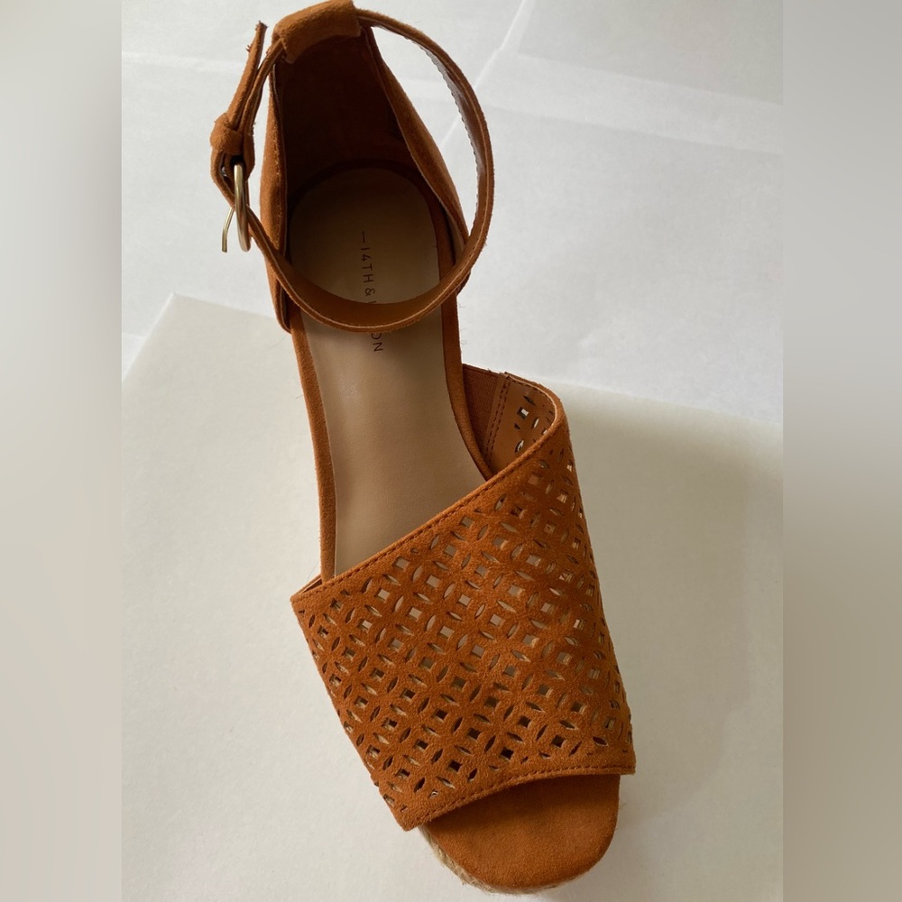 Wedges - Picture 2 of 7